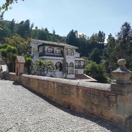 Hotel Calicanto Real Cafe Museo 蒙圭 外观 照片
