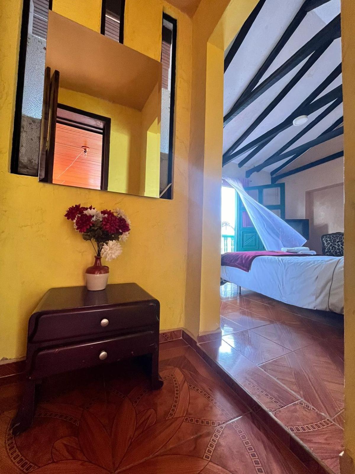Hotel Calicanto Real Cafe Museo 蒙圭 外观 照片