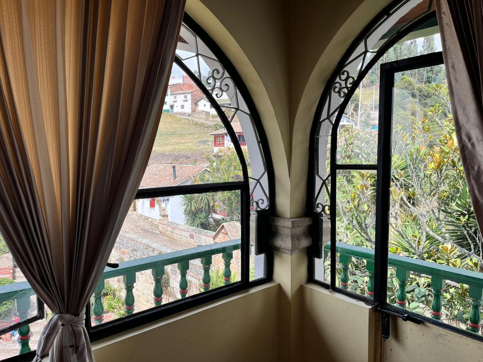 Hotel Calicanto Real Cafe Museo 蒙圭 外观 照片